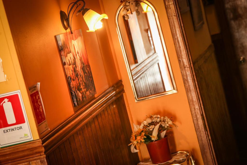 Hostal Hielo Sur Пунта Аренас Екстериор снимка
