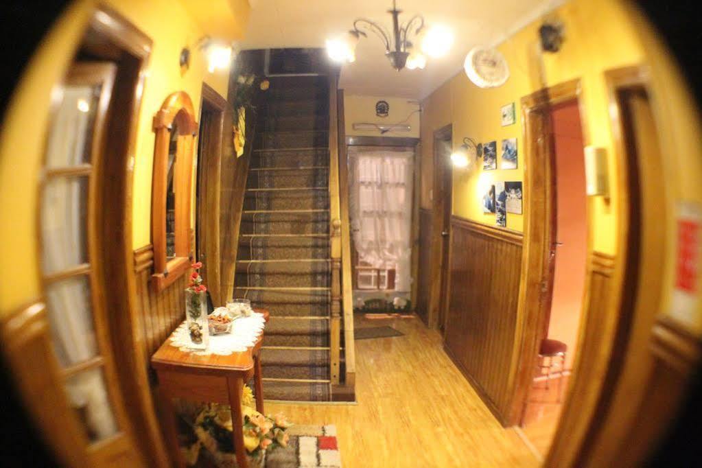 Hostal Hielo Sur Пунта Аренас Екстериор снимка
